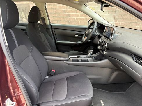 Used 2024 Nissan Sentra SV FWD image 25