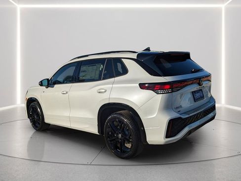 New 2026 Volkswagen Tiguan SE R-Line image 5