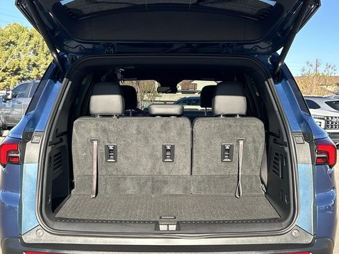 Used 2025 Buick Enclave Preferred image 26