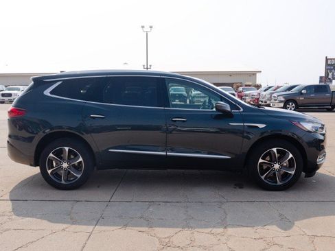 Used 2019 Buick Enclave Essence AWD/4WD image 5
