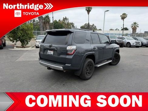 Used 2024 Toyota 4Runner TRD Off-Road Premium w/ Off Road Premium Plus Package AWD/4WD image 4