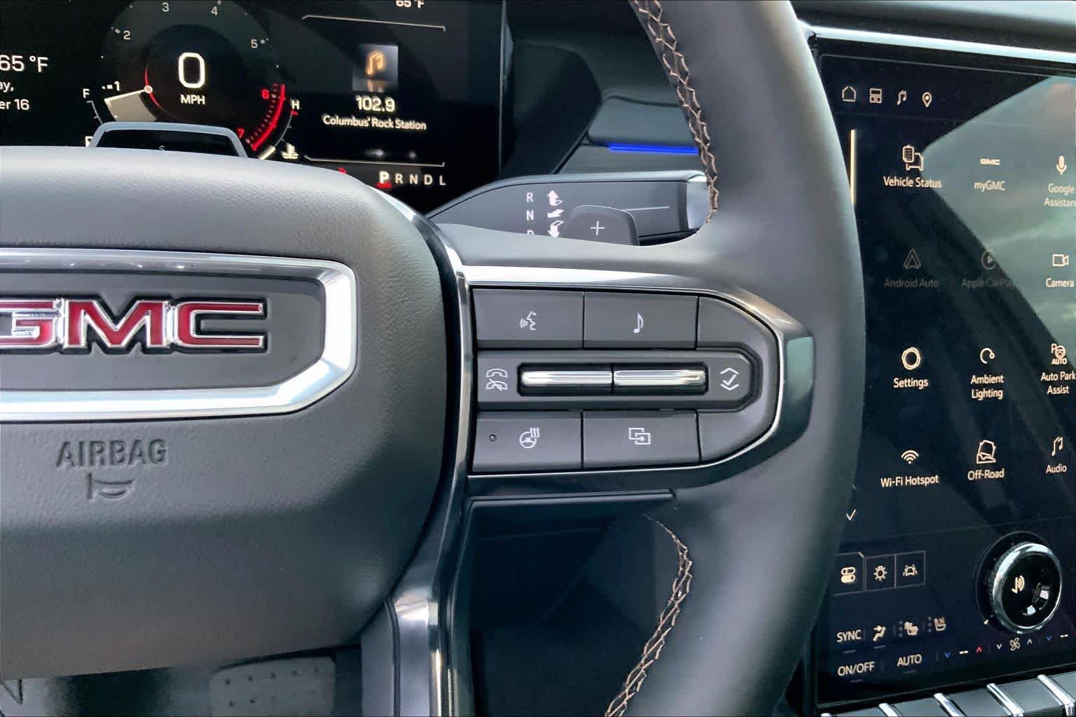 Used 2026 GMC Acadia AT4 w/ Super Cruise Package AWD/4WD image 22