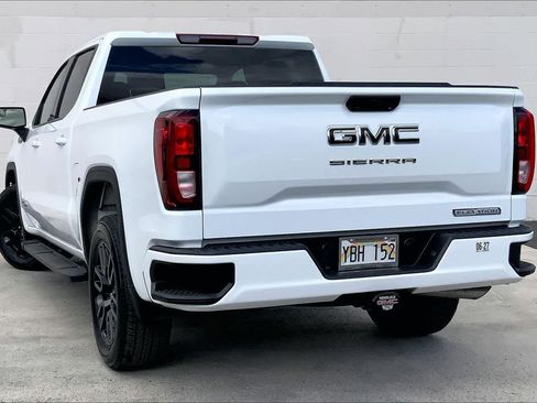 Used 2025 GMC Sierra 1500 Elevation image 5