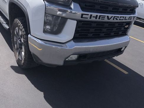 Used 2020 Chevrolet Silverado 2500 LT w/ Convenience Package image 8