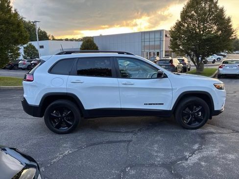 Used 2023 Jeep Cherokee Altitude Lux w/ Lux Elite Package AWD/4WD image 6