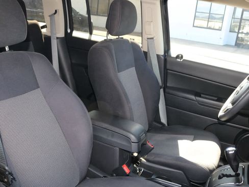 Used 2017 Jeep Patriot Sport w/ Power Value Group image 21