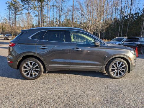 Used 2019 Lincoln MKC Reserve image 4