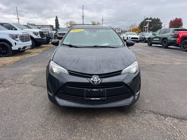 Used 2017 Toyota Corolla LE w/ Carpet Mat Package (TMS) FWD image 2