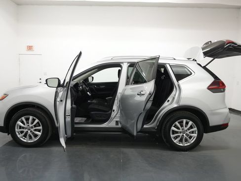 Used 2020 Nissan Rogue SV AWD/4WD image 22