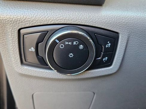 Used 2020 Ford F250 XL w/ Power Equipment Group image 31