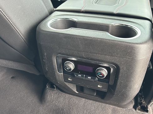 Certified 2024 Chevrolet Suburban RST image 25