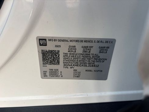 Used 2025 Chevrolet Equinox LT image 29