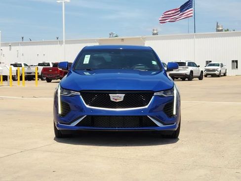 Used 2023 Cadillac CT4 Sport w/ Technology Package RWD image 2