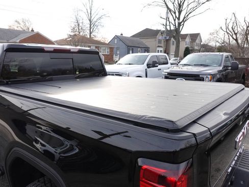 Used 2024 GMC Sierra 1500 AT4 w/ AT4 Premium Package image 23