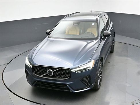 Used 2023 Volvo XC60 B5 Ultimate w/ Protection Package Premier image 46