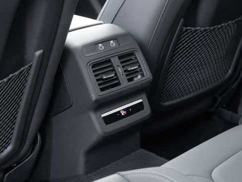 Certified 2025 Audi Q5 Premium Plus w/ Premium Plus image 27