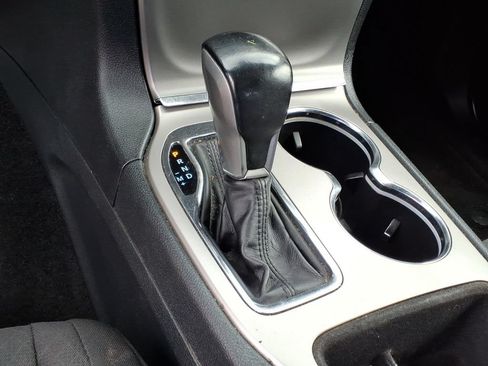 Used 2018 Jeep Grand Cherokee Laredo AWD/4WD image 13