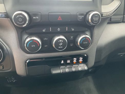 Used 2023 RAM 1500 Big Horn AWD/4WD image 11