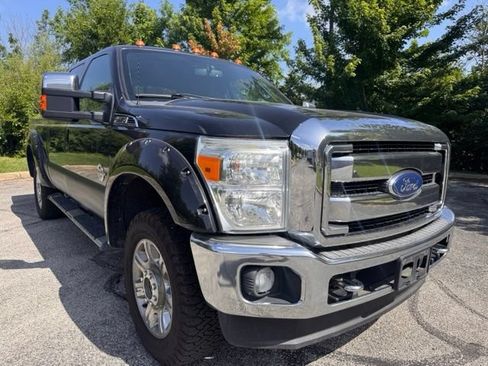 Used 2015 Ford F250 Lariat w/ Lariat Ultimate Package AWD/4WD image 29