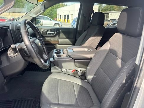 Used 2021 Chevrolet Silverado 1500 LT w/ Convenience Package II AWD/4WD image 12