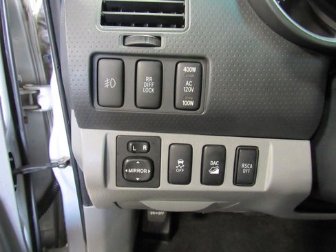 Used 2013 Toyota Tacoma 4x4 Double Cab w/ TRD Off-Road Pkg image 18