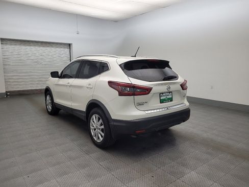 Used 2022 Nissan Rogue Sport SV image 5