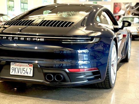 Used 2020 Porsche 911 Carrera 4S image 26