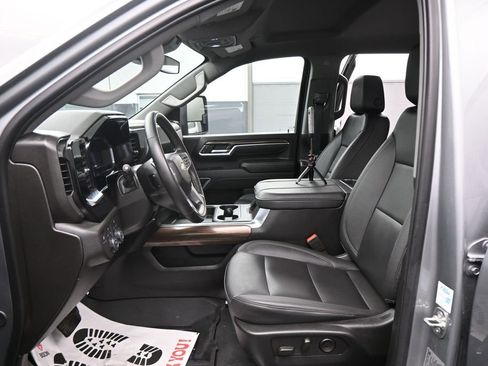 Used 2025 Chevrolet Silverado 2500 LT AWD/4WD image 20