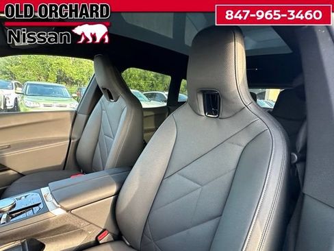 Used 2025 BMW iX xDrive50 w/ Convenience Package AWD/4WD image 13
