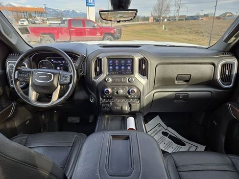 Used 2022 GMC Sierra 2500 Denali w/ Denali Ultimate Package image 3