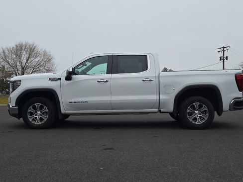 Used 2024 GMC Sierra 1500 SLT image 8