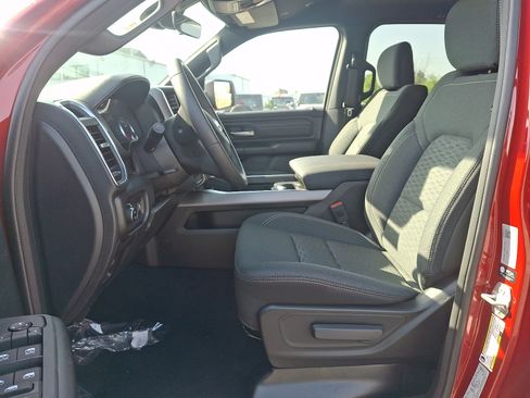 New 2026 RAM 1500 Express AWD/4WD image 11