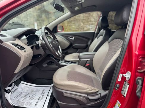 Used 2011 Hyundai Tucson GLS AWD/4WD image 12