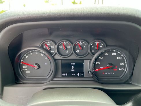 New 2025 Chevrolet Silverado 1500 Custom image 11