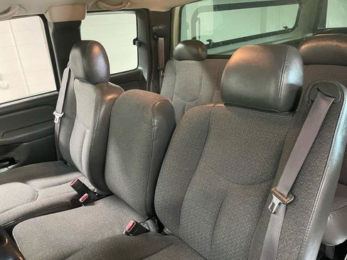 Used 2004 GMC Sierra 2500 W/T AWD/4WD image 15