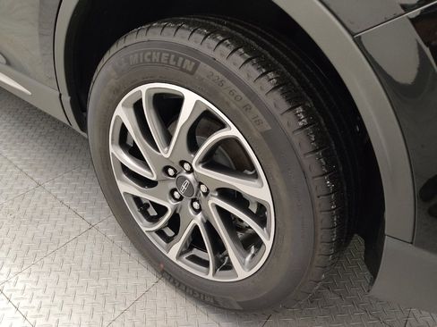 Used 2022 Lincoln Corsair FWD w/ Equipment Group 101A image 31