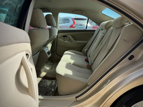 Used 2011 Toyota Camry FWD image 12