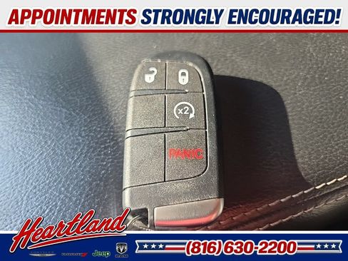 Used 2018 Jeep Wrangler Unlimited Sahara AWD/4WD image 99