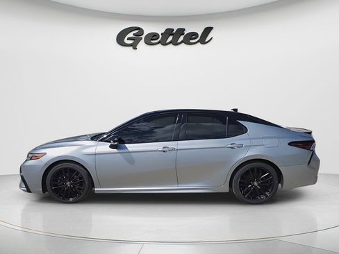 Used 2022 Toyota Camry XSE w/ Navigation Package image 2