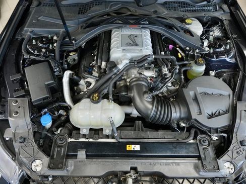 Used 2021 Ford Mustang Shelby GT500 w/ Technology Package image 34