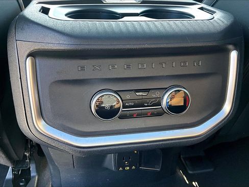 Used 2021 Ford F150 Lariat w/ Equipment Group 502A High image 40