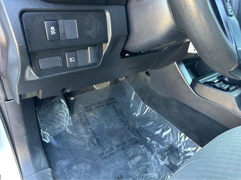 Used 2020 Toyota Tacoma SR image 30