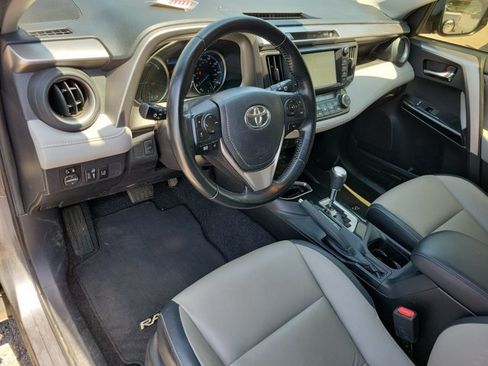 Used 2017 Toyota RAV4 Limited AWD/4WD image 5