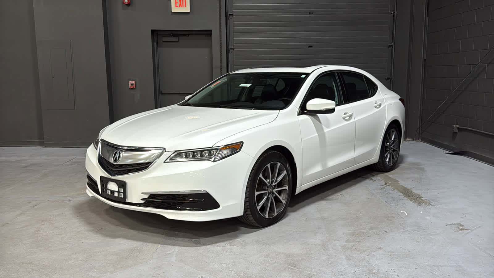 Used 2016 Acura TLX w/ Technology Package AWD/4WD image 3