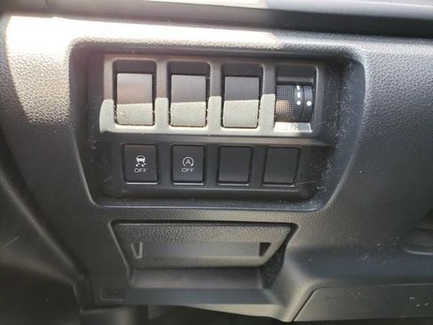 Used 2019 Subaru Forester w/ Alloy Wheel Package AWD/4WD image 25