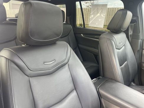 Certified 2023 Cadillac XT6 Sport w/ Technology Package image 44