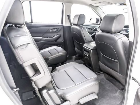 Used 2019 Chevrolet Traverse Premier w/ Redline Edition FWD image 33