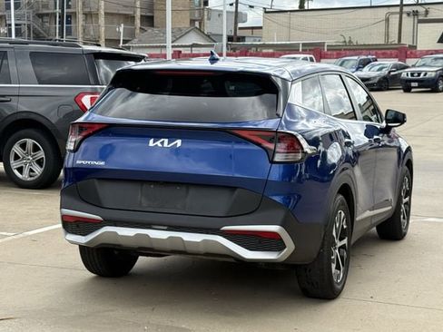 Used 2023 Kia Sportage EX FWD image 4