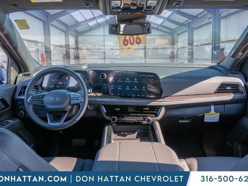 New 2026 Chevrolet Suburban Z71 w/ Comfort Package image 3