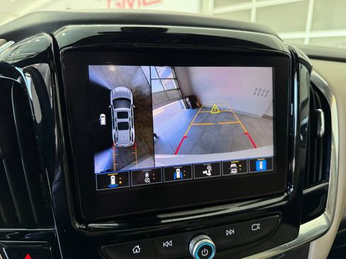 Certified 2023 Chevrolet Traverse Premier AWD/4WD image 20
